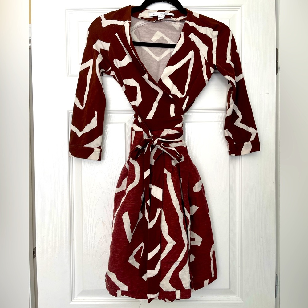 DVF Diane Von Furstenberg Jewel Geometric Brown White Print Wrap Dress Size 0